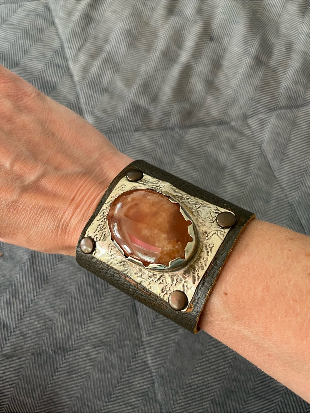 Handcrafted Brown Agate Leather Cuff Bracelet